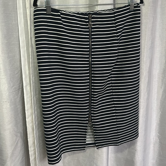 Nautical Pencil skirt 💙 - Picture 4 of 6